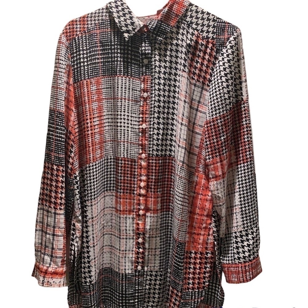 Brina & Em Red, Black, and White Plaid Button Down Ladies Long Top Size Med